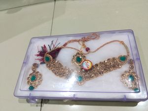 Green Necklace Set 💚