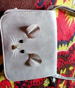 Quit Cat Look😺 Silver Sling Bag 👜