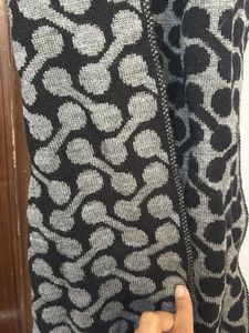 Stylish Patterned Muffler