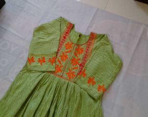 Nayara Cut Kurti
