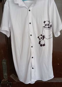 ✨️Elegant white polyester shirt with playful panda