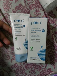 Plum Combo Of Face Wash And Serum