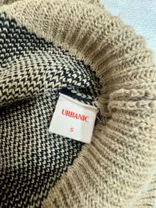 FINAL SALE 🎉 Urbanic Sweater