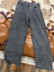Grey Staightfit Jeans For Women