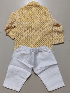 Boy&#39;s Embroidered Kurta Pajama Set