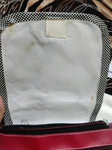 Sling Bag 🛍️