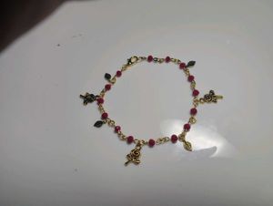 Rose &amp; Leaf Charm Beaded Bracelet Red