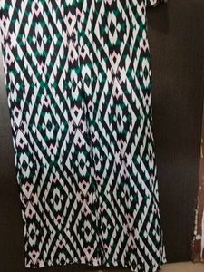 Patterned V-Neck Dress