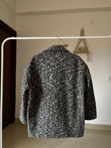 H&amp;M WOMEN OVERSIZED BLACK n WHITE BOUCLE COAT