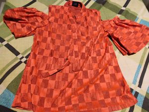 Trendy Cold Shoulder Printed Top – Bold & Breezy!