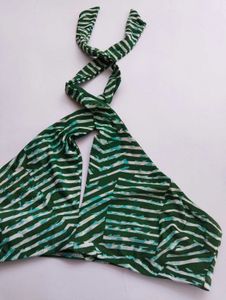 tie-up crop top