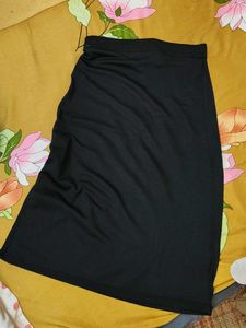 Elegant Black Midi Skirt