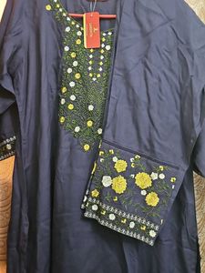 Kurta Pillzo Set With Dupatta
