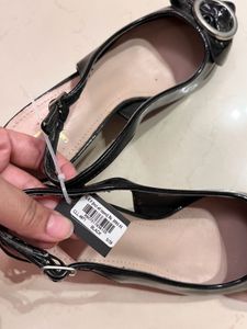 Carlton London Black Kitten Heels With Tag