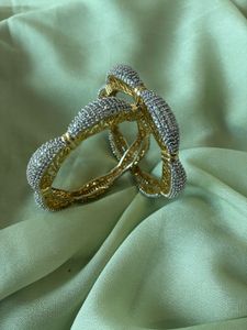 Sparkling Bangle Set