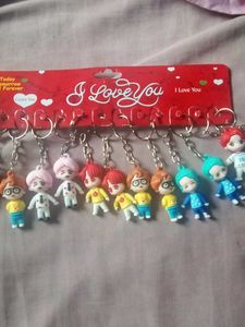 Excellent Unused Pack Of 12 Keychains.