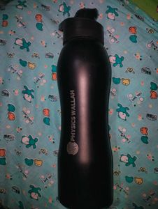 Physics Wallah Water bottle
