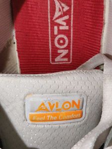 Avlon white multi colour running Sneakers