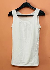 Brand New ❗️❗️ Sando Top (white)