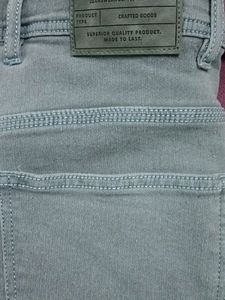 LIGHT BLUE JEANS FOR BOTH MEN AND WOMEN