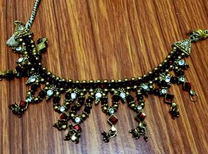 Maroon Beautiful Choker