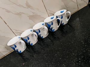 5 Tea ☕ Cups 🍵 Ceramic Made &amp; In Good Condition