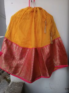 Pattu Pavada