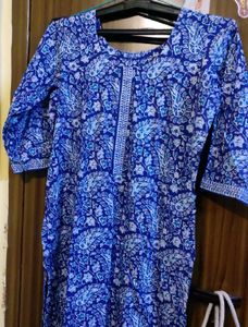💙🤍Blue Paisley Print 3 Piece Suit Pure Cotto💙🤍