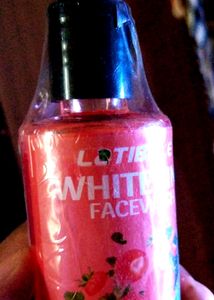 LATIBULE Strawberry Flavor Skin Whitening FaceWash