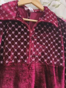 Velvet Midi Dress mahroon