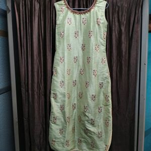 Pista Green Kurti Pent And Dupatta Set