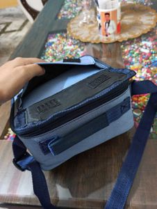 Tiffin With Cover