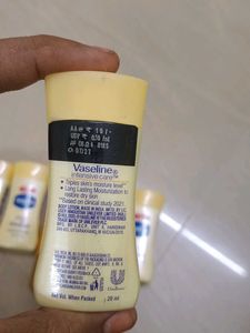 Vaseline &amp; Pond&#39;s Skincare Bundle