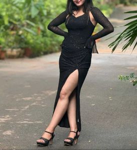 Slit Bodycon Dress 🫦🌬️🤌