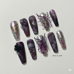 Press on nails