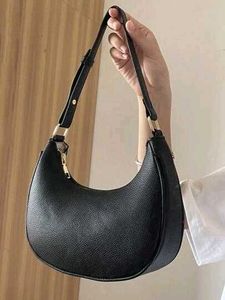 🇰🇷Crescent Shoulder Bag 👸