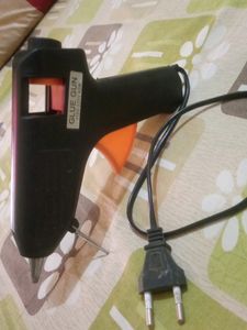 GLUE GUN