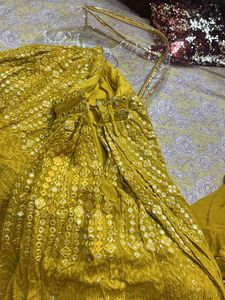 🔥Golden mustard Lehnga🥻