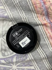 Maybelline Fit Me 16hr Oil Control compact-220