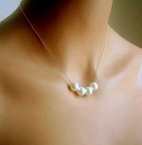 Black And White Pearl Pendant Necklaces Combo