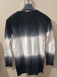 Eiffel Tower Embellished Sweater