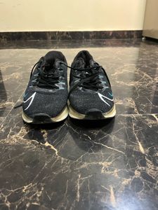 Nike Zoom Gravity Running Shoes