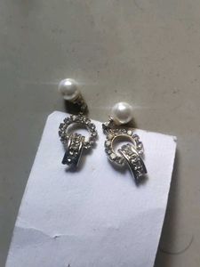 Earings