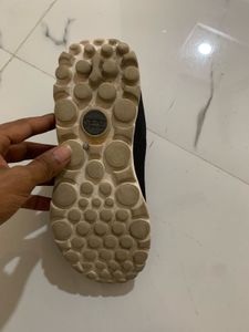 Black Skechers Sneakers