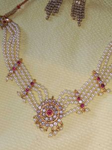 Pearl Necklace Set