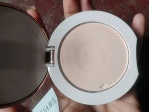 Swiss Beauty oil control Compact powder