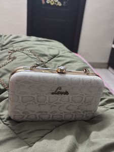 Lavie Sling Bag