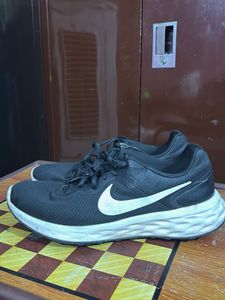 NIke Men Revolution 6  Size-11UK