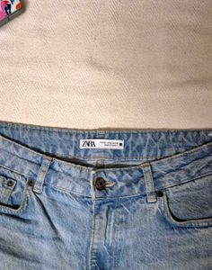 Zara Light Wash Jeans