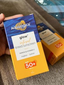Aqualogica Glow+ Infused Tinted Sunscreen